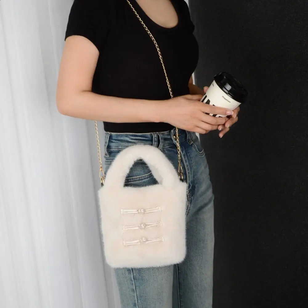 Chinese style plush shoulder bag large capacity light weight cross body bag 240912