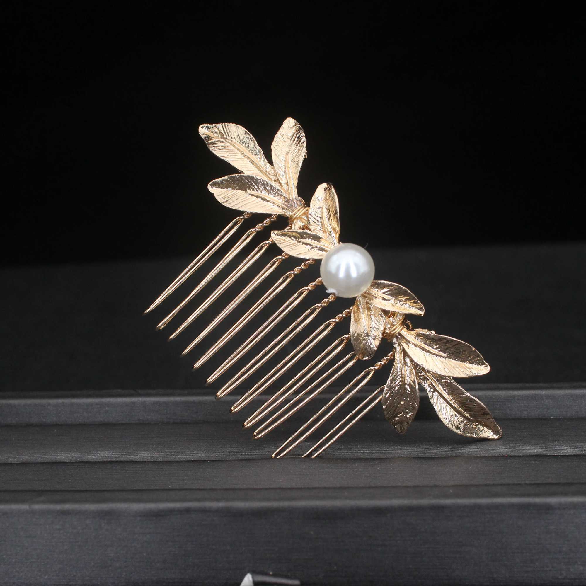 Gold Color Metal Leaf Hair Clip Girls Wedding Hairpin Barrette Flowers Rhinestone Hair Comb Hairpins Women Accessories JewelryX240913