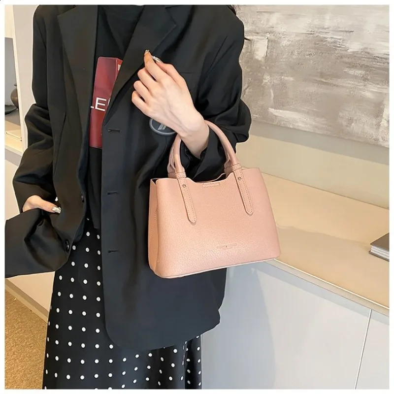 YOUDEYISI Premium Texture Handbag Womens Fashion Leisure Messenger 240910