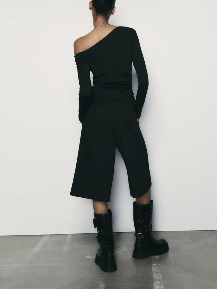 TRAF Womens Asymmetric Slant Neck Ultra Thin Top Temperature Sexy One Shoulder Folded Long Sleeve Tshirt Spicy and Unique Dress 240913