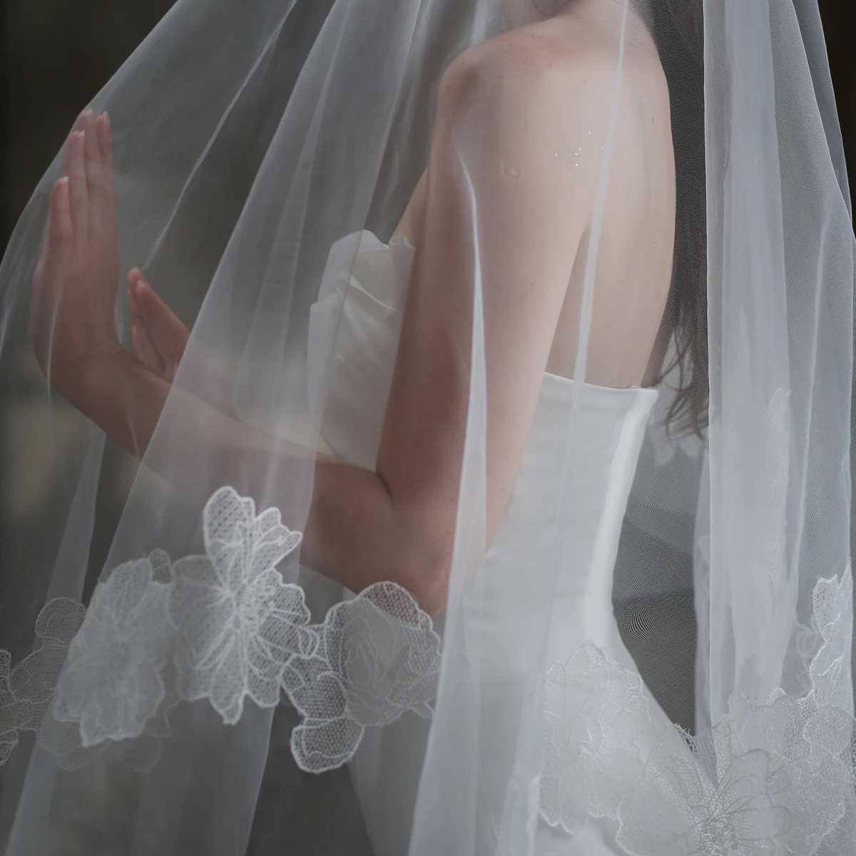 V855 Elegant Wedding Bridal White Lace Veil One-Layer Tulle Appliqued Brides Covering Face Headdress VeilX240913
