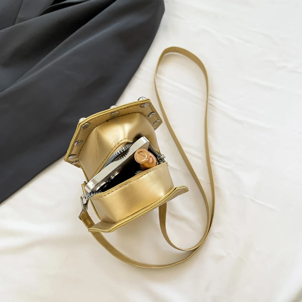 Womens Crossbody Bag Creative PU Shoulder Bag Halloween Handbag Coffin Shape Underarm Phone Bag Makeup Bag 240912