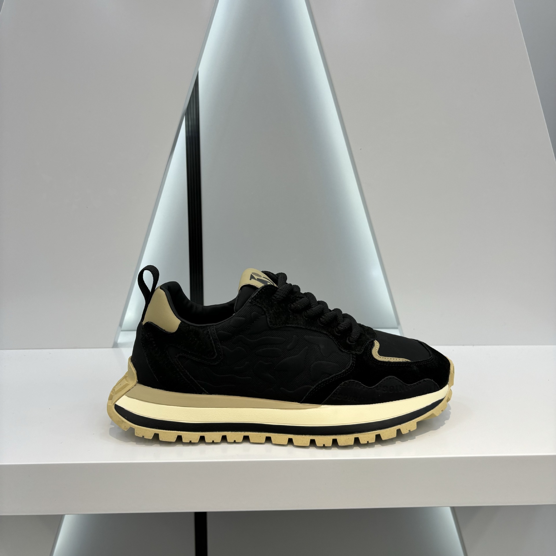 Ddmybear Fashionable Thick Granular Bottom 2024 Spring And Autumn New Low Cut Versatile Youth Casual Comfortable Daily Men's Shoes Chinese Brand 