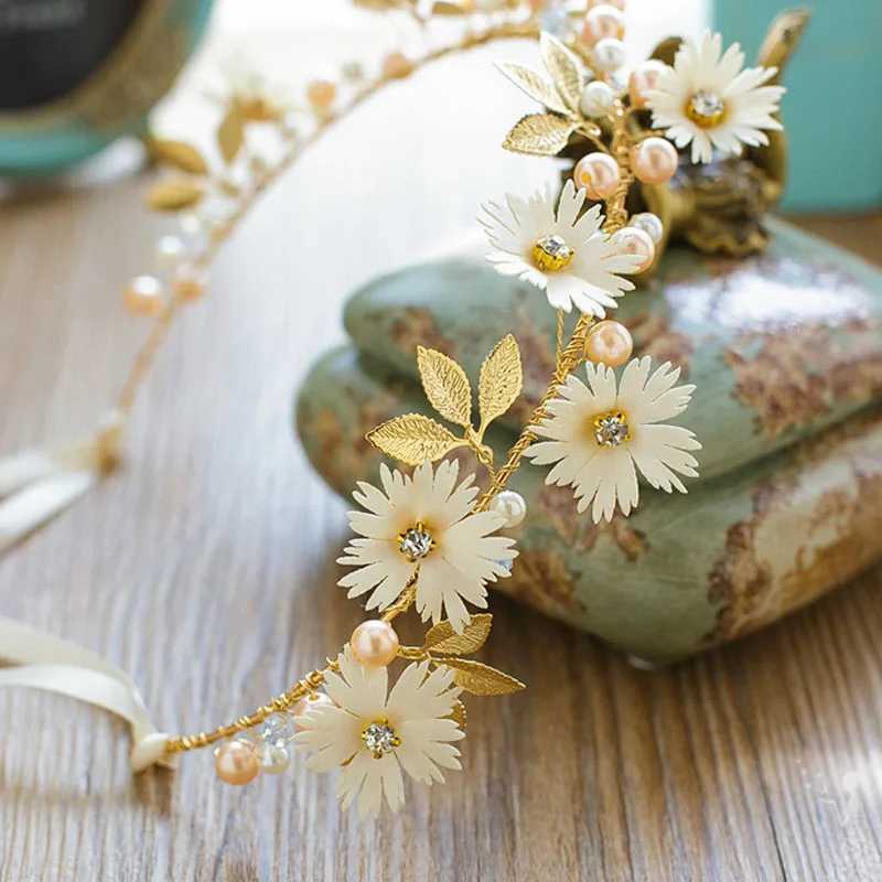 Sweet Flower Headband With Ribbon Wreath Wedding Party Ladies Girls Garlands Floral Crown Hairband Hair Accessories for Women MLX240913