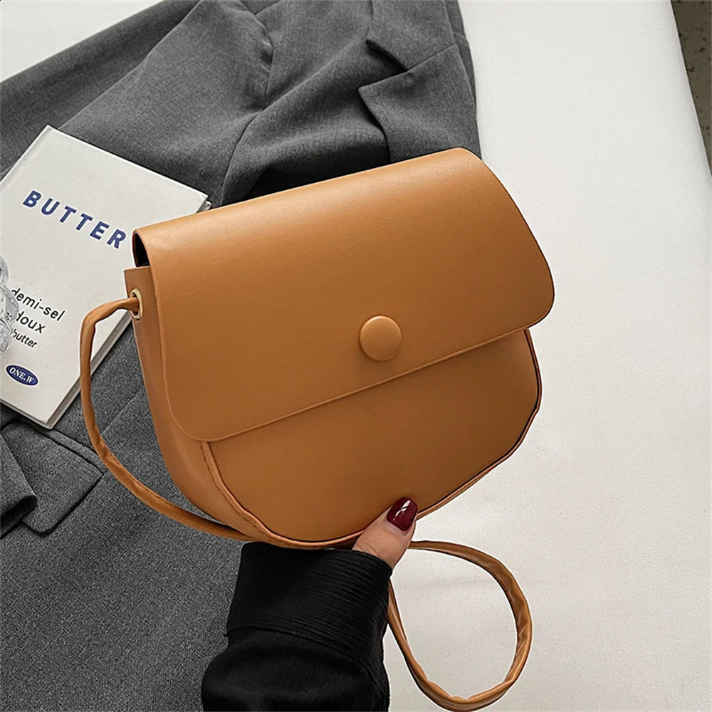 Fashion womens Pu leather cross body bag solid color flip messenger bag handbag womens shoulder bag handbag 240912