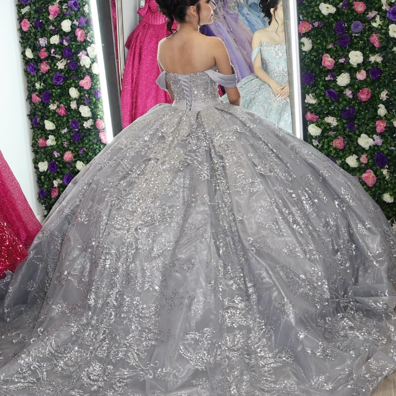 Silvery Princess Quinceanera Dresses Off The Shoulder Sequined Lace Applique Beads Sweet 16 Dress Birthay Party Vestidos De 15