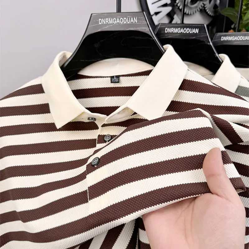 High quality mens polo shirt with pineapple flower stripes hot selling long sleeved autumn trackless T-shirt fashionable and simple mens dress W240913