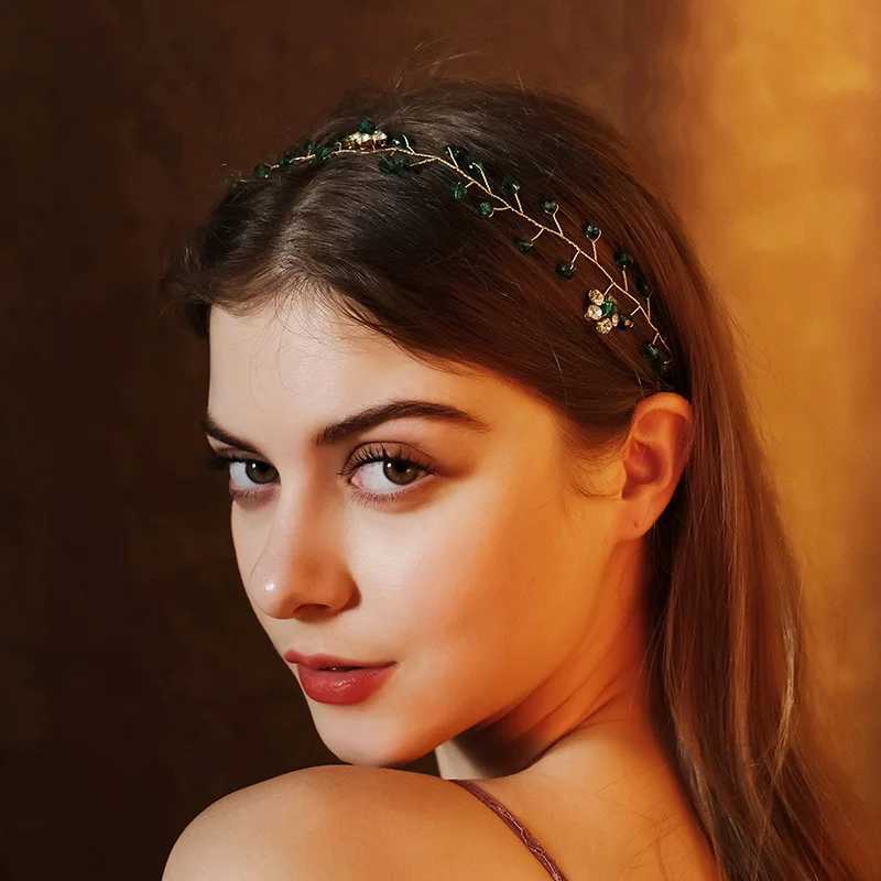 Efily Green Hair Accessories Headdress Crystal Bridal Hair Comb Clip Headpiece Jewelry Holiday Party Wedding Tiara for FriendsX240913