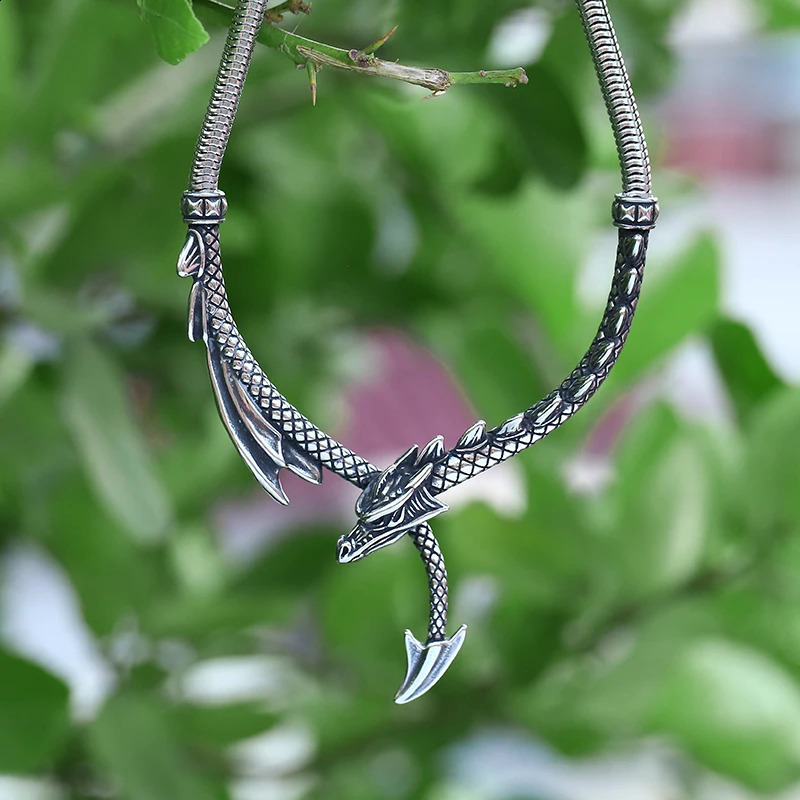 Good Details Fashion Stainless Steel 3D Dragon Necklace Mens Punk Rock Choking Boyfriend and Party Gift Animal Jewelry 240912