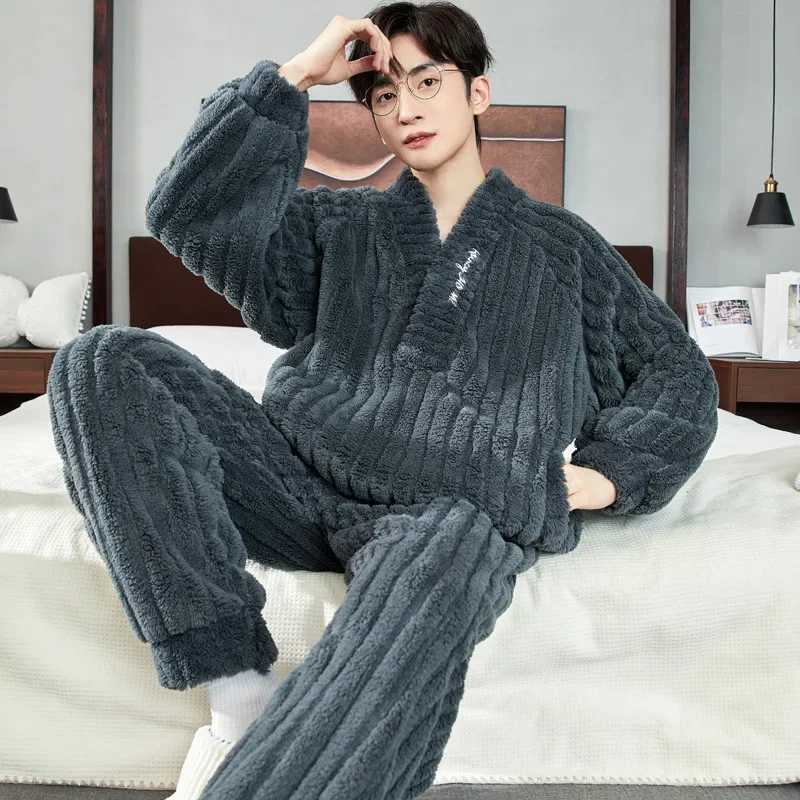 New Winter Mens Pajama Sets 2024 Thick Warm Hooded 2 Piece Homewear Set for Men Flannel Sleepwear Loose Long Sleeve Pajamas Men Y240913