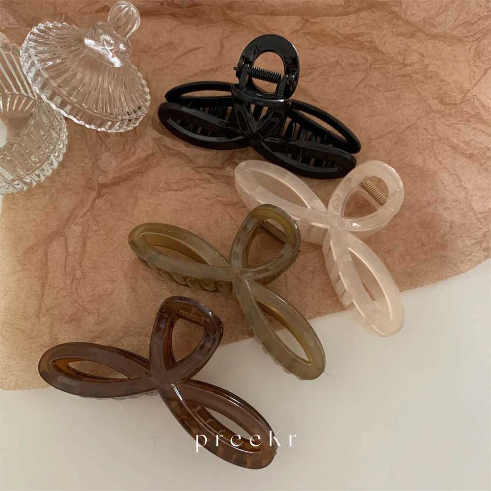 Fashion Multicolor Bowknot Hair Claw Simple Frosted Plastic Shark Hairclip for Women Girls Makeup Bath Ponytail Hairpin GiftX240912