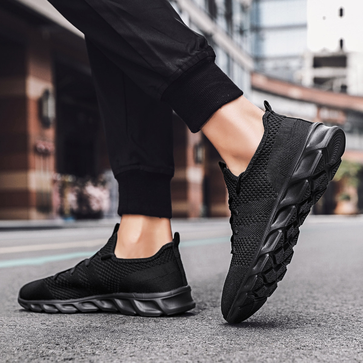 Man Summer Fashion Sneakers Men's Air Mesh Breathable Jogging Sport Shoes Men Solid Color Comfortable Light Casual Running Shoes