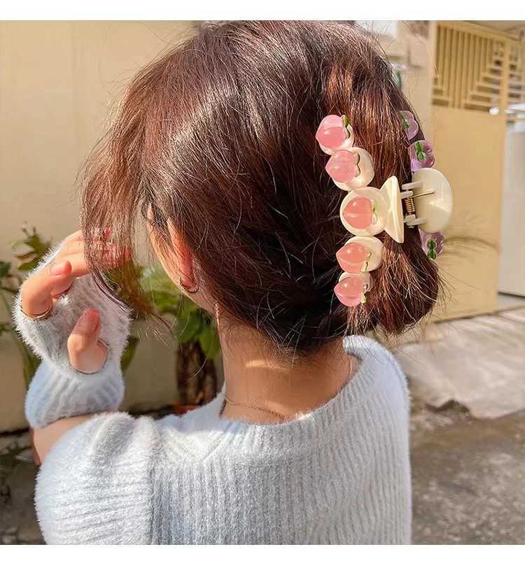 HANGZHI New Pink Peach Hair Clip Vintage Cute Bow Tie Shark Hair Claws Bear Heart Hair Claw For Women Party Head AccessoriesX240912