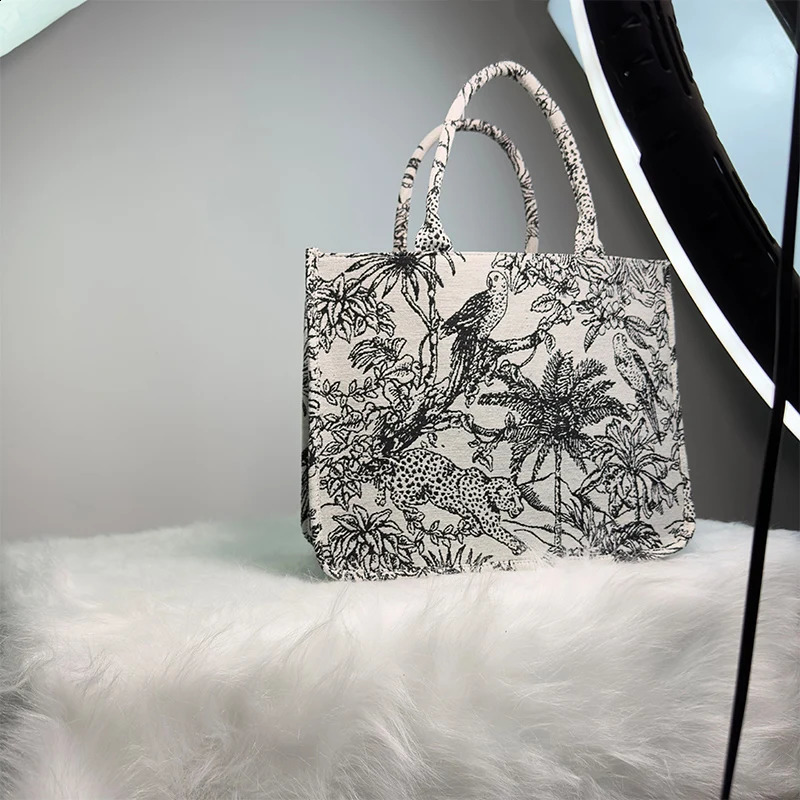 Jiomay Fashion Trends Womens Beach Animal Printing Handbag Travel Inner Zipper Embroidered Shopping Shoulder Bag 240904