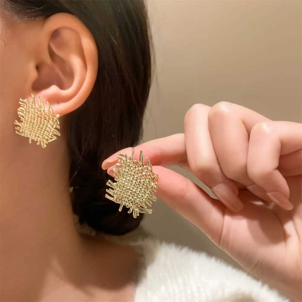 Fashion Korean Personality Clip on Earrings Without Piercing Earrings for women JewelryX240913