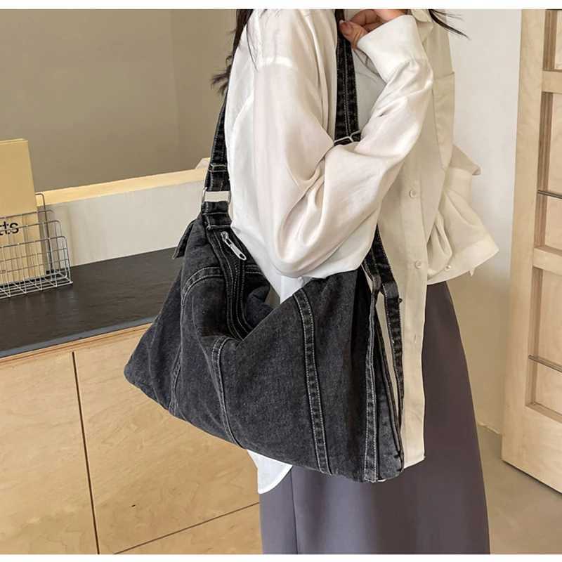 Denim Messenger Bag for Women Fashion Shoulder Bags Chic Hobo Casual Crossbody Outdoor Travel Tote Women s 2024 240913