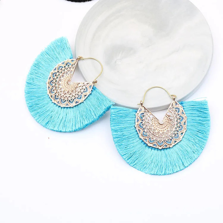 Bohemian Fan Shaped Tassel Earrings for Women Lady Female Fringe Handmade Dangle Earring Vintage Drop Jewelry 240906
