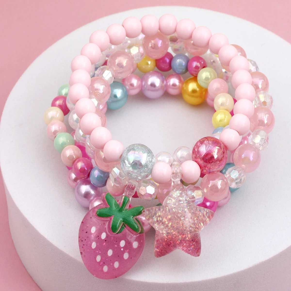 5 Cute Girls Strawberry Pentagram Pendant Charm Bead Bracelet Suitable for Holiday Parties Birthday Gifts Random Colors W240913