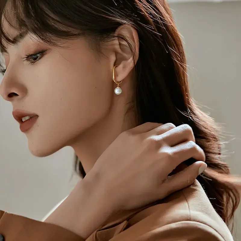 Pearl Pendant Ear Cuff Clip Earings Non-Piercing Bone Ear Ring Without Puncture Minimalist Asymmetric Earrings for Women JewelryX240913