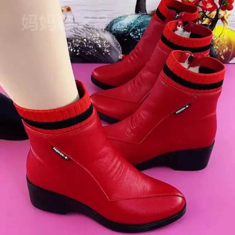 Red Womens Short Boots Winter Warm Platform Boots High Quality Women Rome Shoes Anti-slip and Wear-resistant Modern Boots M240912