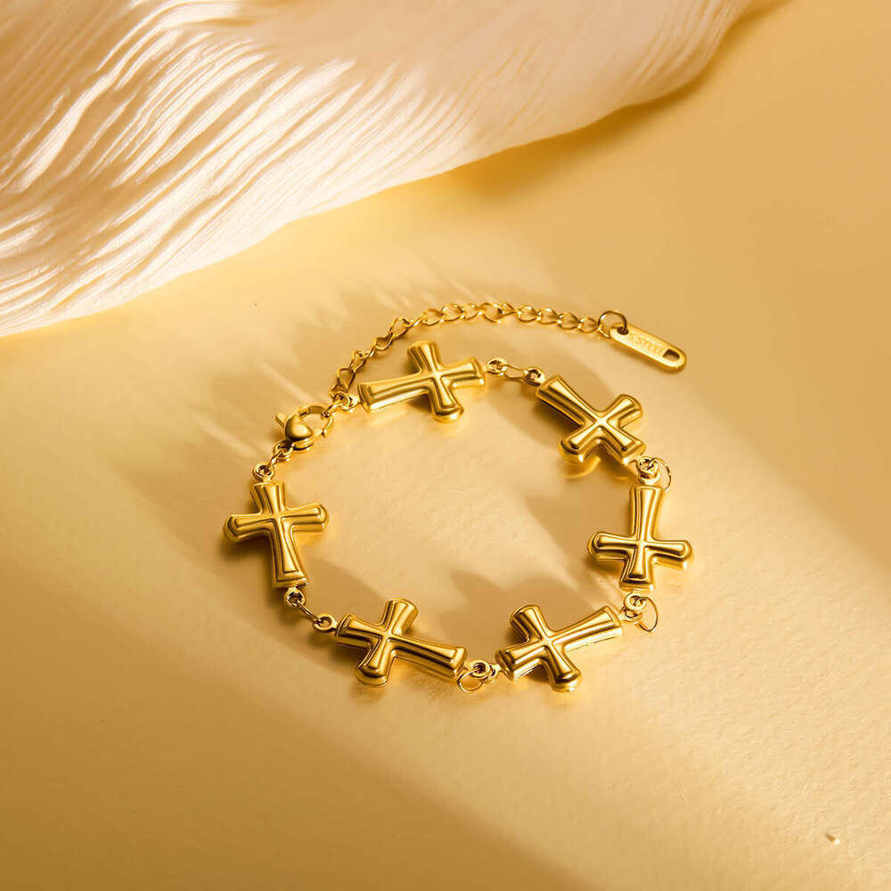 designer bracelet 18K gold stainless steel bracelet niche handmade women's jewelry INS wind net red cross frame chain European and American light