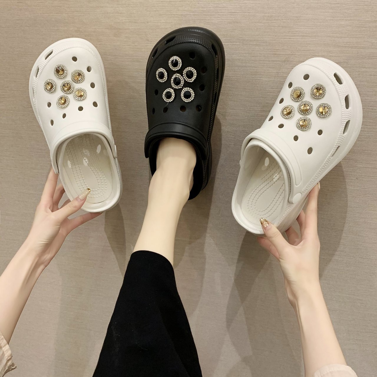 Women Slip on Casual Garden 9 Waterproof Sandals Women Classic Nursing 9 Hospital Women Medical Sandalias Zapatos Mujer