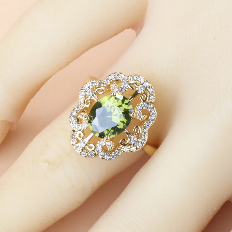 10 color cubic zirconia womens accessory 18K gold-plated olive green zirconia charm bracelet and ring jewelry set 240913