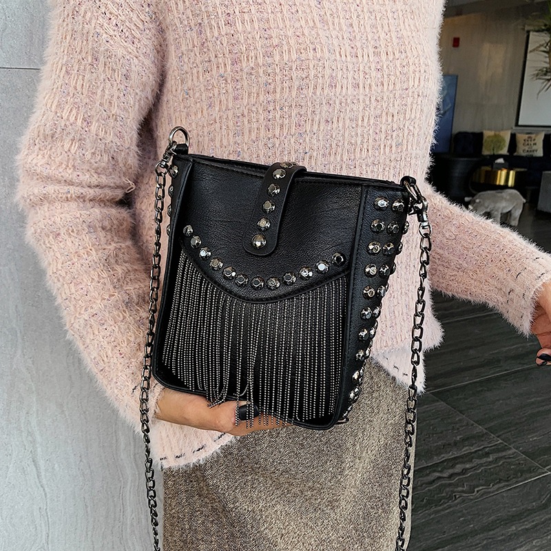 Free Shipping Cross Body Fashion Korean Women Vintage Black Phone PU Leather Crossbody Tassel Shoulder Bag Designer Bag Luxury Bag Tote Bag