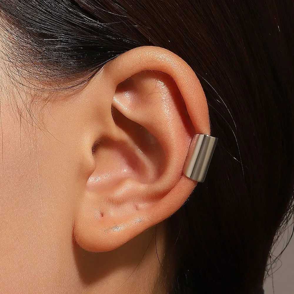 1Pc Punk Rock Ear Clip Men Women Stainless Steel Round Hoop Cuff Clip Earring Cuff Earrings Unisex Fashion Earrings Hot SaleX240913
