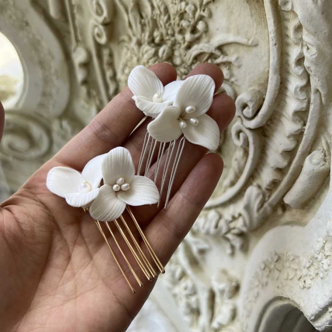 Simple Wedding Hair Combs White Ceramics Flower Designed Floral Pearls Headpieces Women Bridesmaids Party Hair Jewelry AccessoryX240913