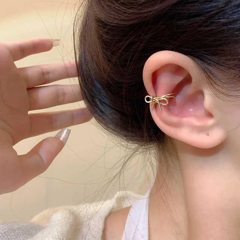 2024 New Metal Bowknots Cilp Earrings for Women Hollow Bow Sweet Personality Temperament Ear Cuffs Accessories Y2K Jewelry GiftsX240913