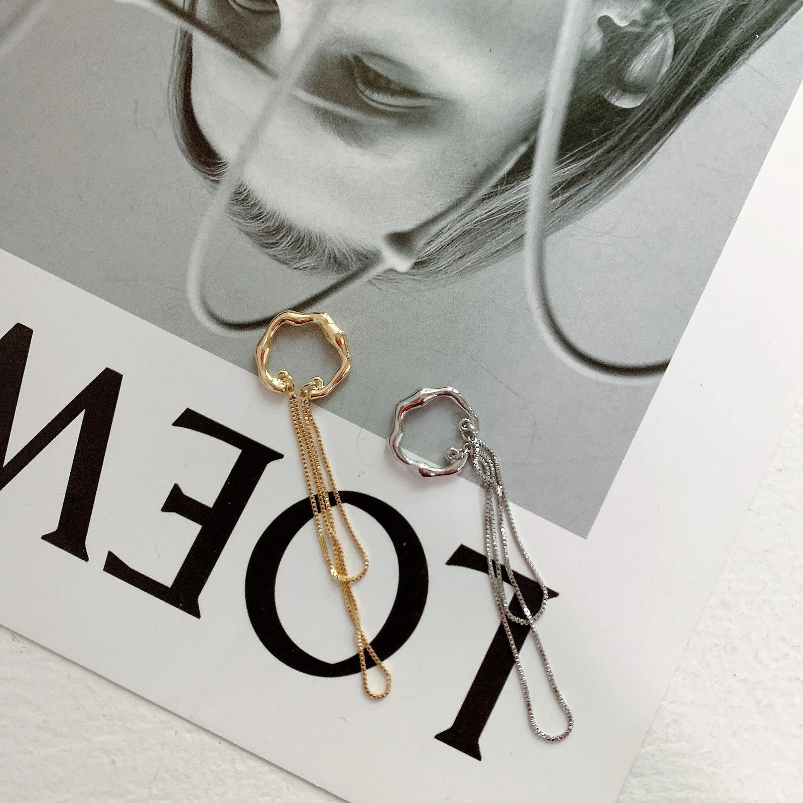 Goth Gold Silver Color Letter C Earcuff Tassel Chain Ear Cuff Piercing Faux Earrings for Women Korean Fashion Clips Jewelry 240906