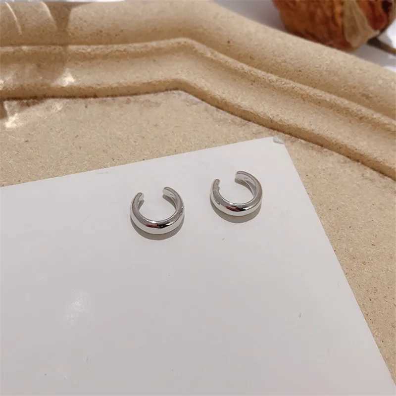 New Vintage Simple U-shaped Ear Cuff Non Pierced Clip Earring Trendy Punk Antique Color Small Flower Carved HollowX240913