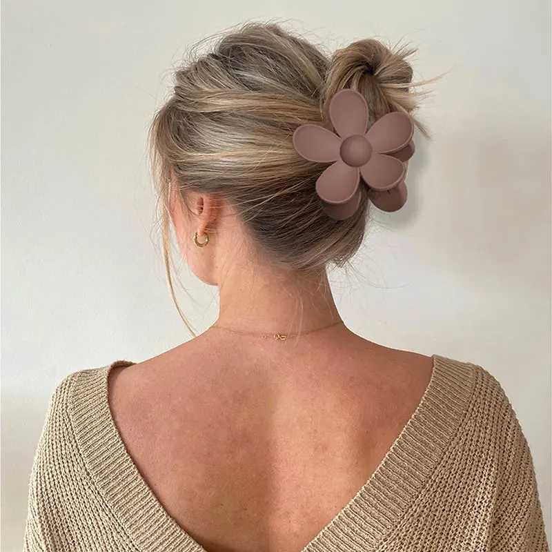 Large Flower Claw Clips For Women Thick Hair Girls Dasiy Strong Hold Matte Hair Clamps Headwear Barrette Hair AccessoriesX240912