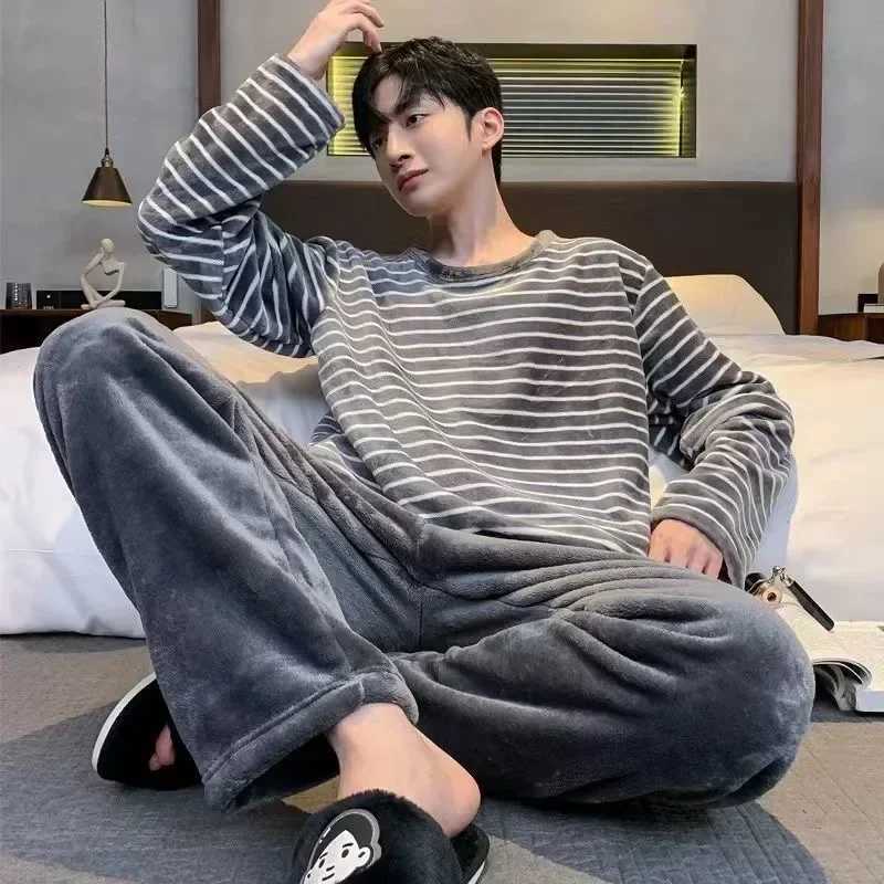 Men Winter Warm Flannel Pajama Sets Long Sleeve Thick Homewear For Men Coral Velvet Cute Cartoon Sleepwear Suit Pyjamas Homewear Y240913
