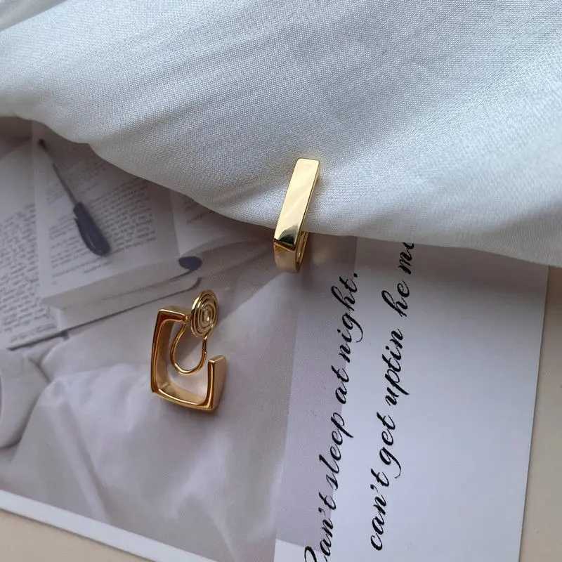 Hot Sale Geometry Minimalist Clip on Earrings Vintage High Quality Golden Without Piercing Ear Clips for WomenX240913