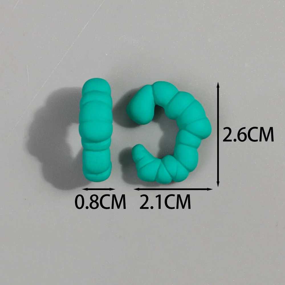 4pcs Korea Acrylic Heart Clip on Earrings for Women Mixed Color Irregular C-Shape Ear Cuff No Piercing Cartilage Earclip JewelryX240913