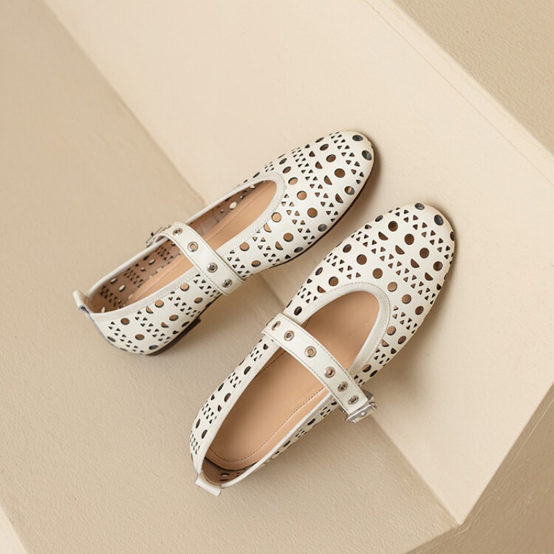 Cowhide Grid Hollowing Out Rivet Concise Flat Sole Single Shoe Apricot White Punk Style 2024 New Fashion Size 34-43 Women Shoes