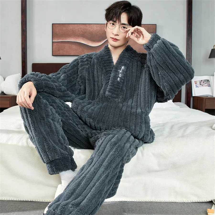 2024 New Winter Warm Coral Fleece Men Pajamas Set Fluffy Tops + Long Pants Sleepwear for Sleeping 2 Piece Homewear Loungewear Y240913