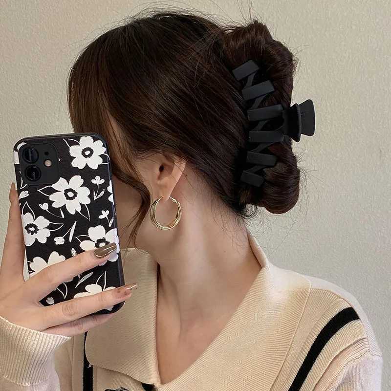 Women Elegant Black Geometric Plastic Hair Claw Lady Sweet Long Hair Holder Toothed Hair Clips Hairpins Fashion Hair AccessoriesX240912