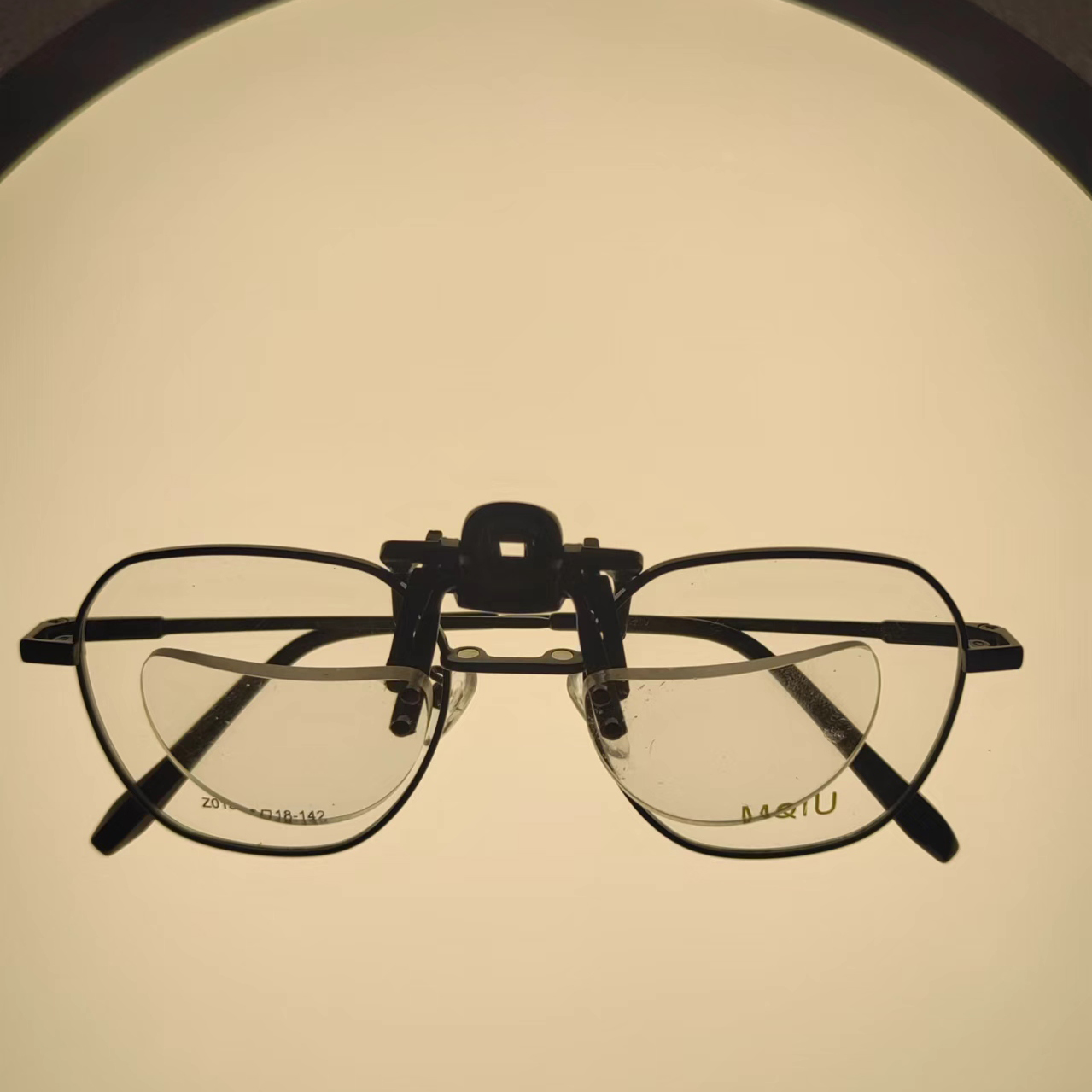 Myopia Correction Glasses with High-Definition Lenses and Adjustable Enlargement Feature