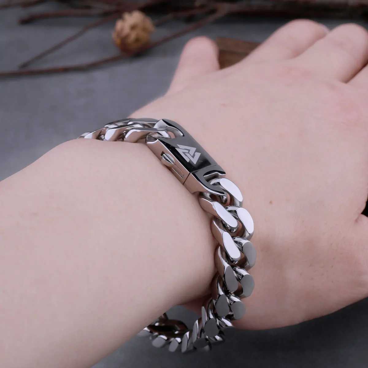 Viking Cast Cuban Thick Chain Mens Bracelet Stainless Steel Fine Polished Chain Four Sides Cut Boyfriend GiftX240913