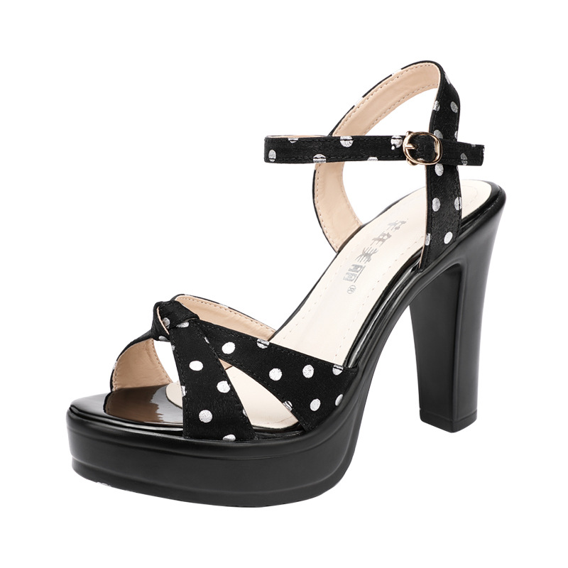 Small Size 32-43 Elegant Polka Dot Block High Heels Sandals Women Summer Leather Shoes 2024 Thick Sole Platform Sandals Office