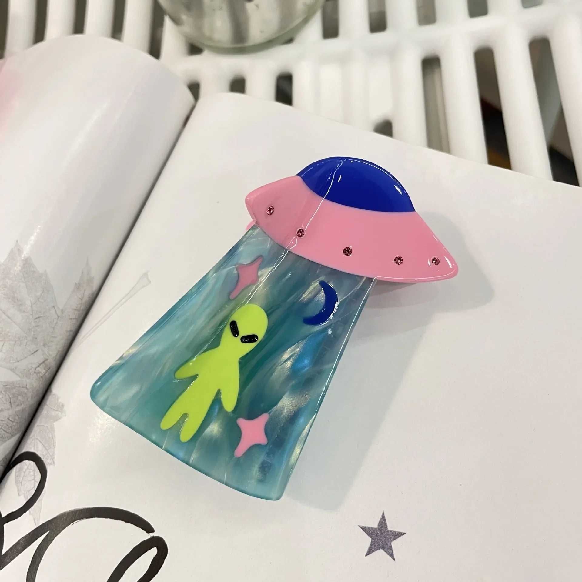 Muweordy New Lion Hair Claw Acetate Claw Clip Alien Crab Hair Clip Animal Cartoon Hair Accessories INS Hot Clips for Women GirlsX240912