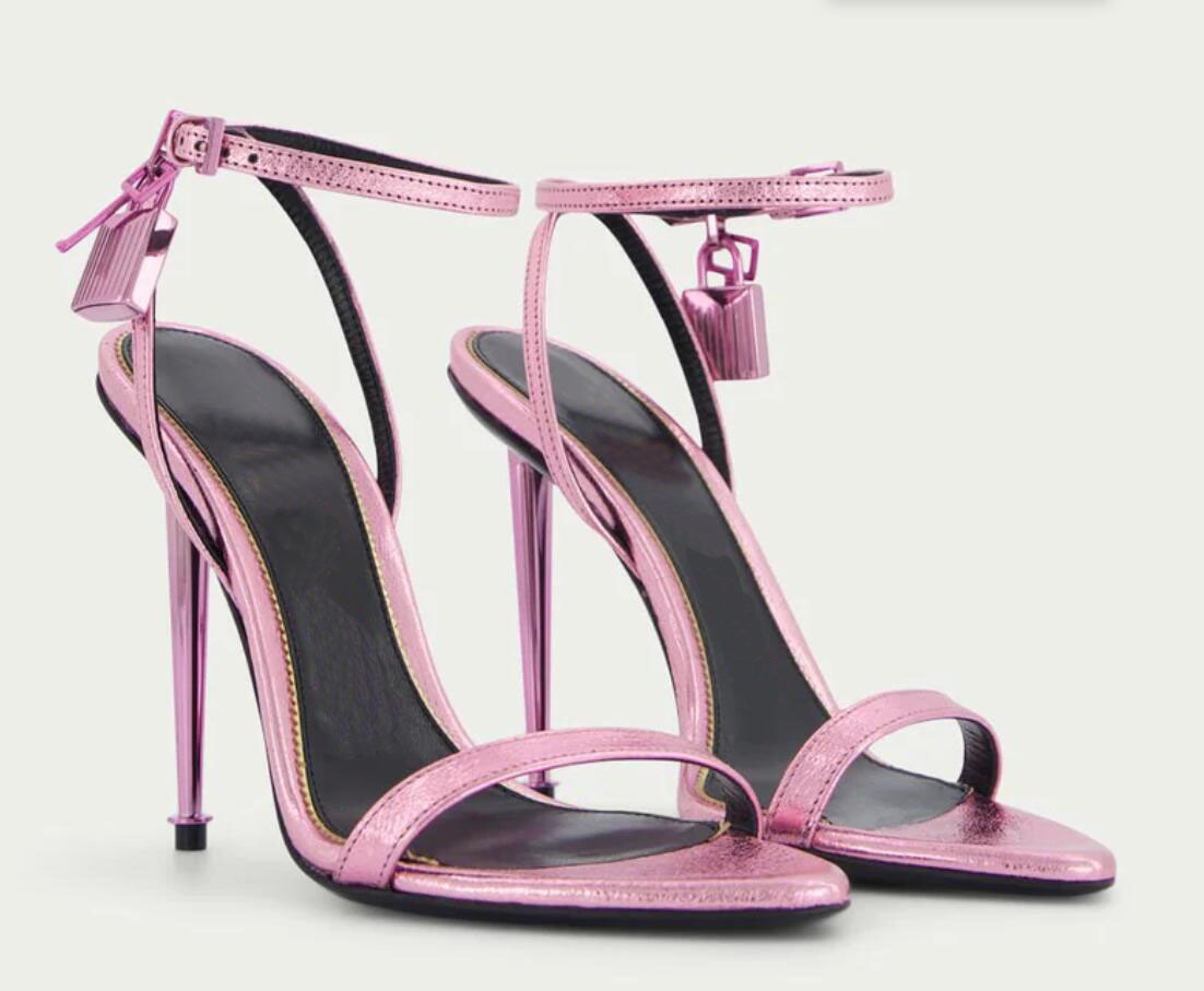 Femmes Sandale Talons hauts Patent Leathers Couir en cuir Sandale Points Points Sandales Naked Pumps Luxury Designer Marques Original Box 35-42