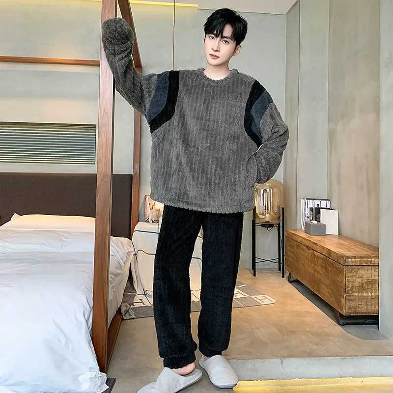 Winter Coral Fleece Pajama Set For Men Simple Casual Round Neck Long Sleeve Outer Wear Homewear Y240913