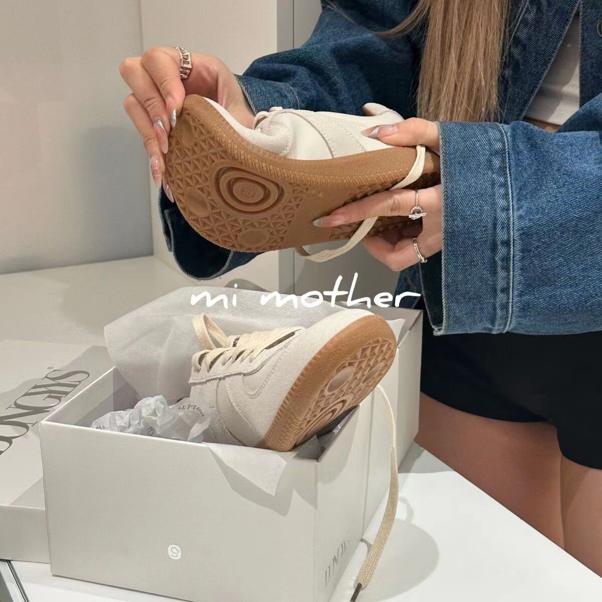 Autumn 2024 New Retro Niche Design Women's Sneakers Versatile Student Comfortable Fashion Women Casual Canvas Shoes D306 02ee