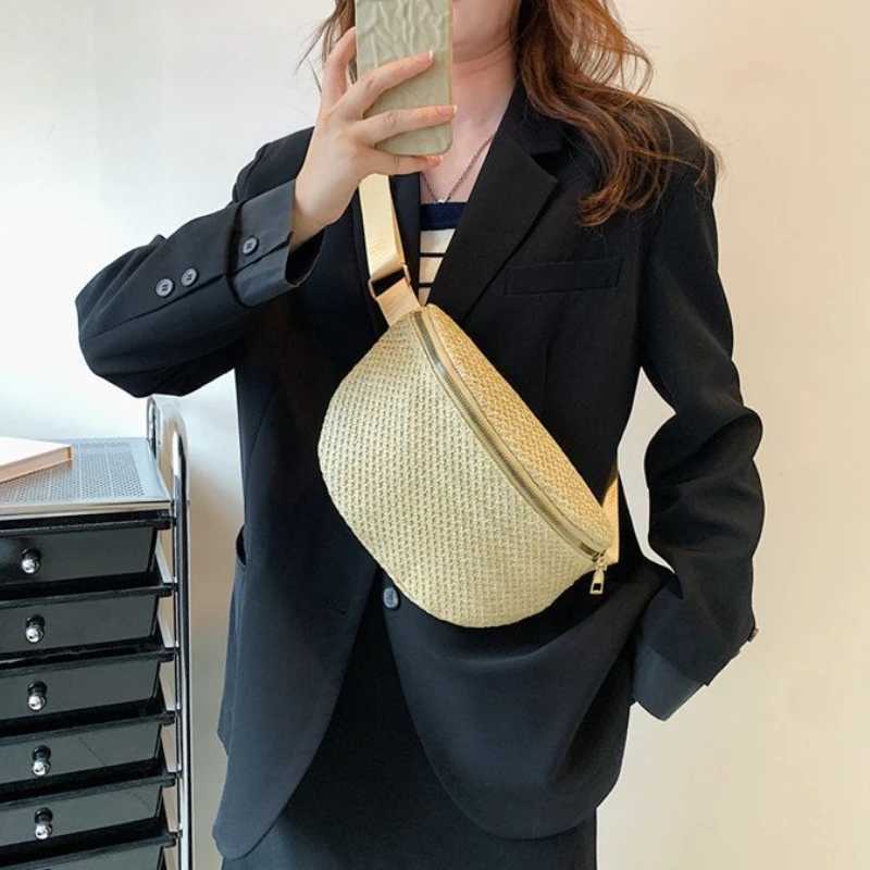Straw Woven Fanny Pack for Women Rattan Coin Wallet Waist Bag Ladies Chest Belt Bag Pillow Cross Body Bag Z240912