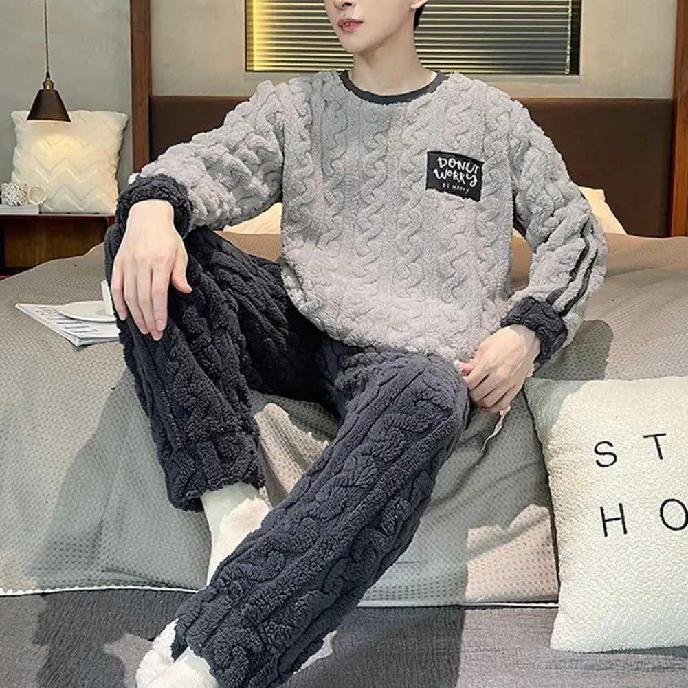 Thickened Homecoat Set Cold Winter Pajamas Mens Winter Pajamas Set with Round Neck Long Sleeve Thick Twisted Texture for Men Y240913
