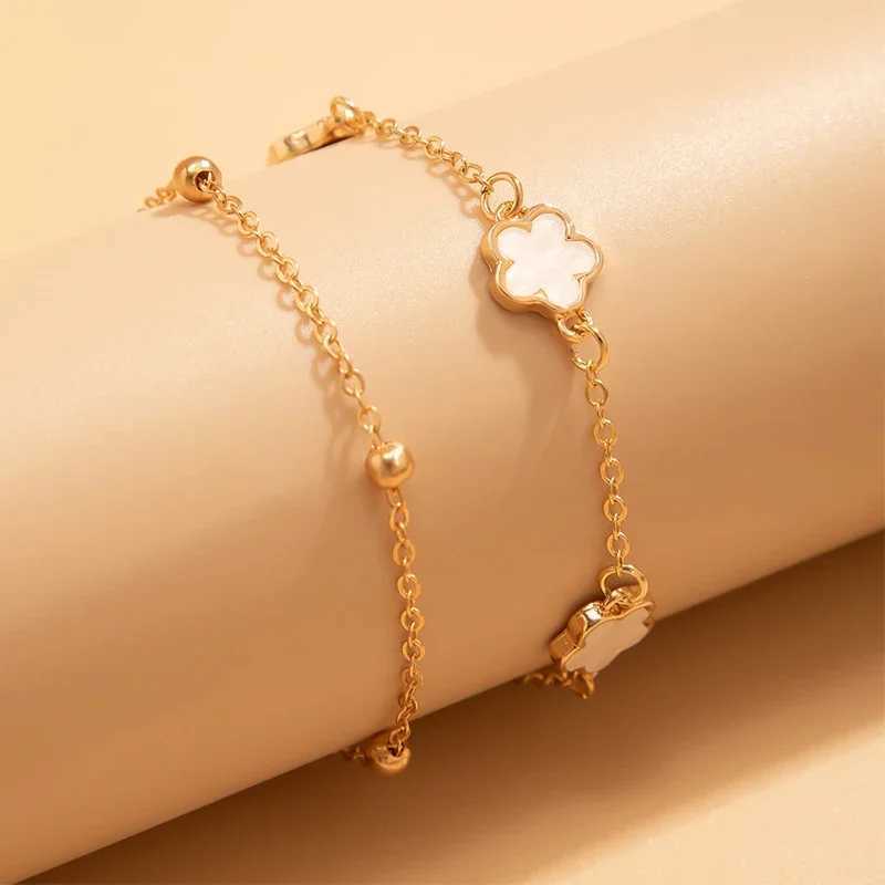Fashionable clover flower beach anklet bracelet jewelry summer leg layered anklet 2024 new black and white green color W240913